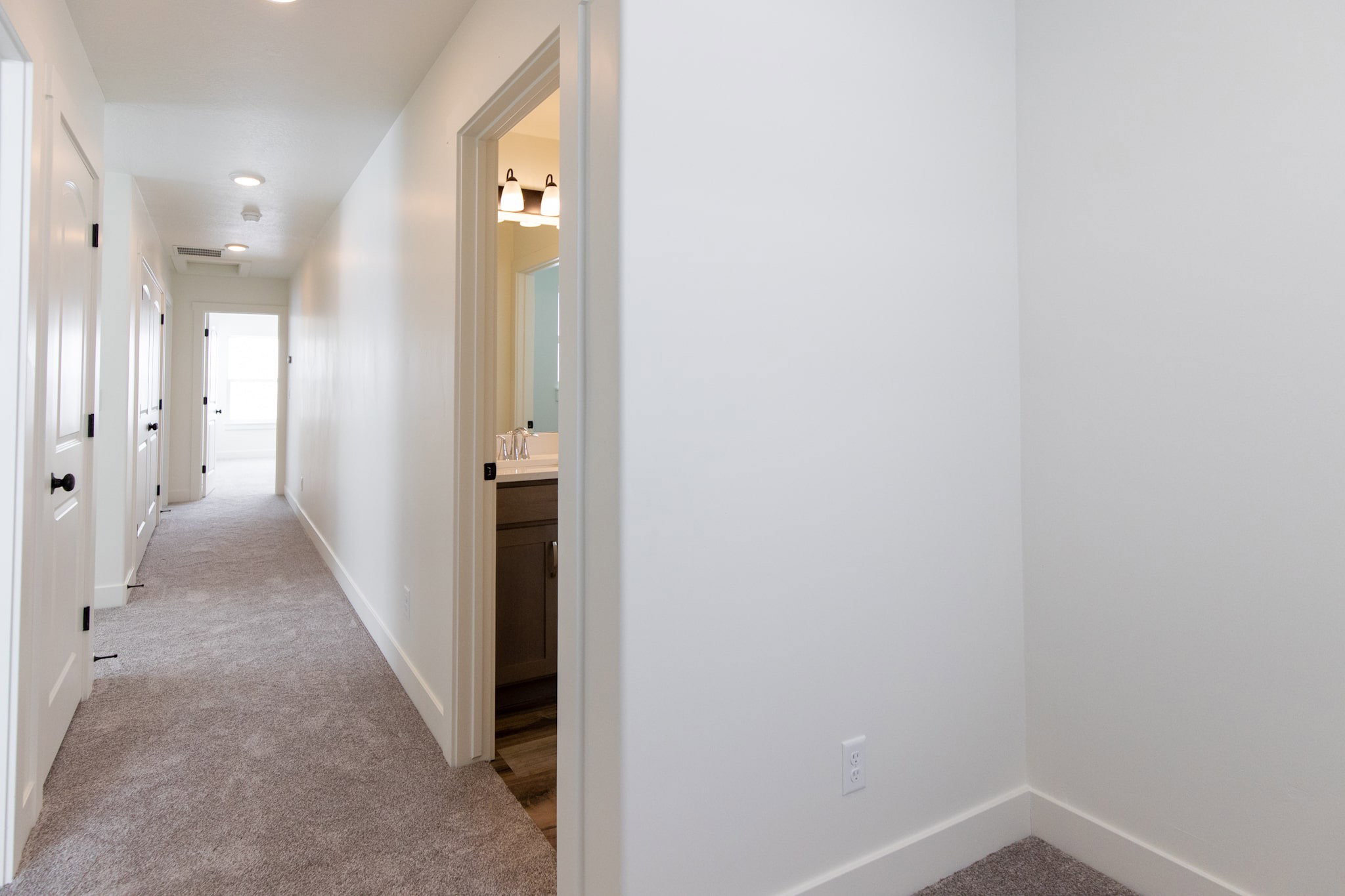 Photo is of previously built home. Some features in photo may be optional. Consult sales manager for more info.