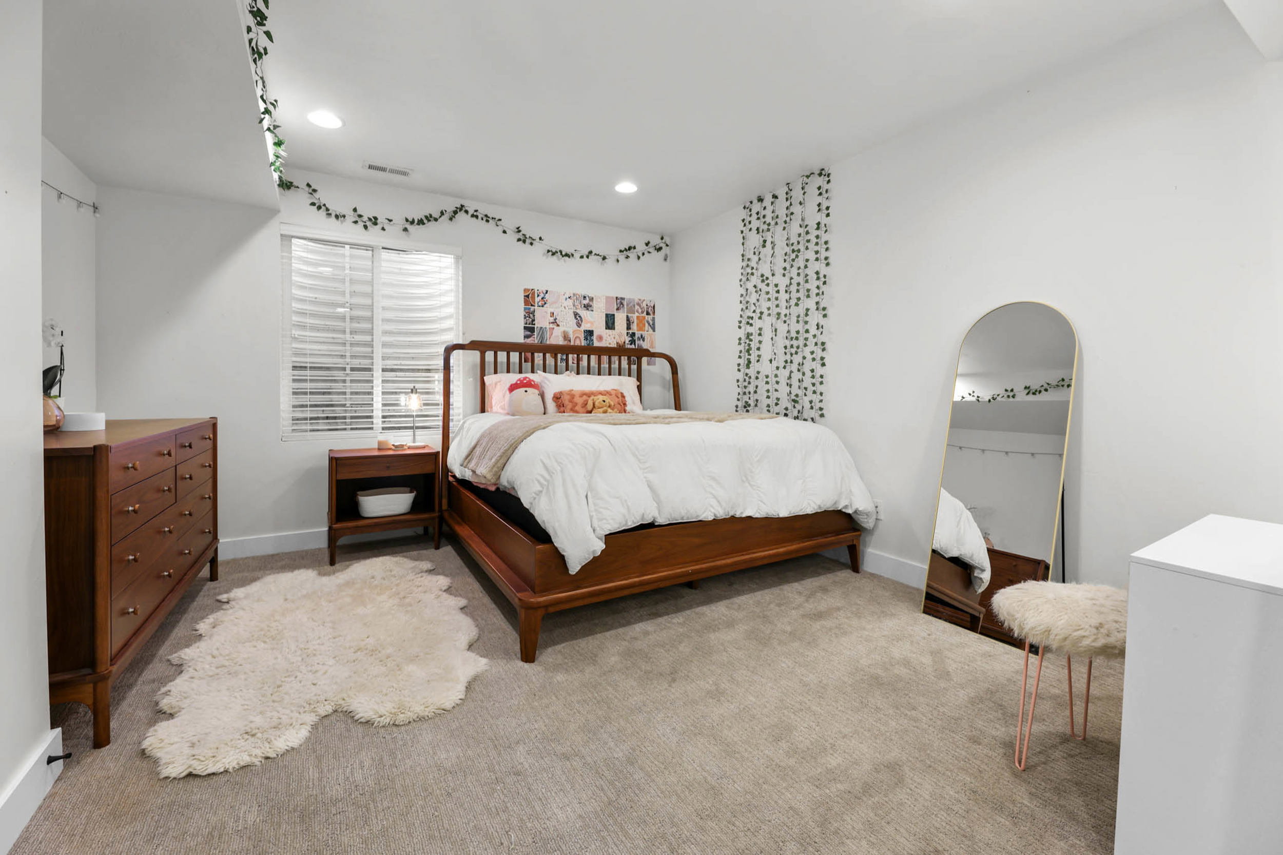 Bedroom featuring carpet and recessed lighting