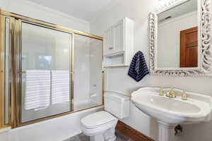 Upstairs Bedroom 2 - En Suite Bathroom