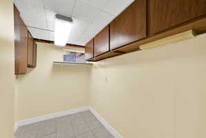 Basement Laundry room
