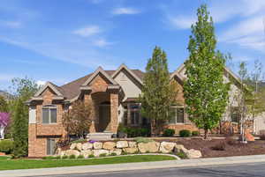 Craftsman house with stone siding