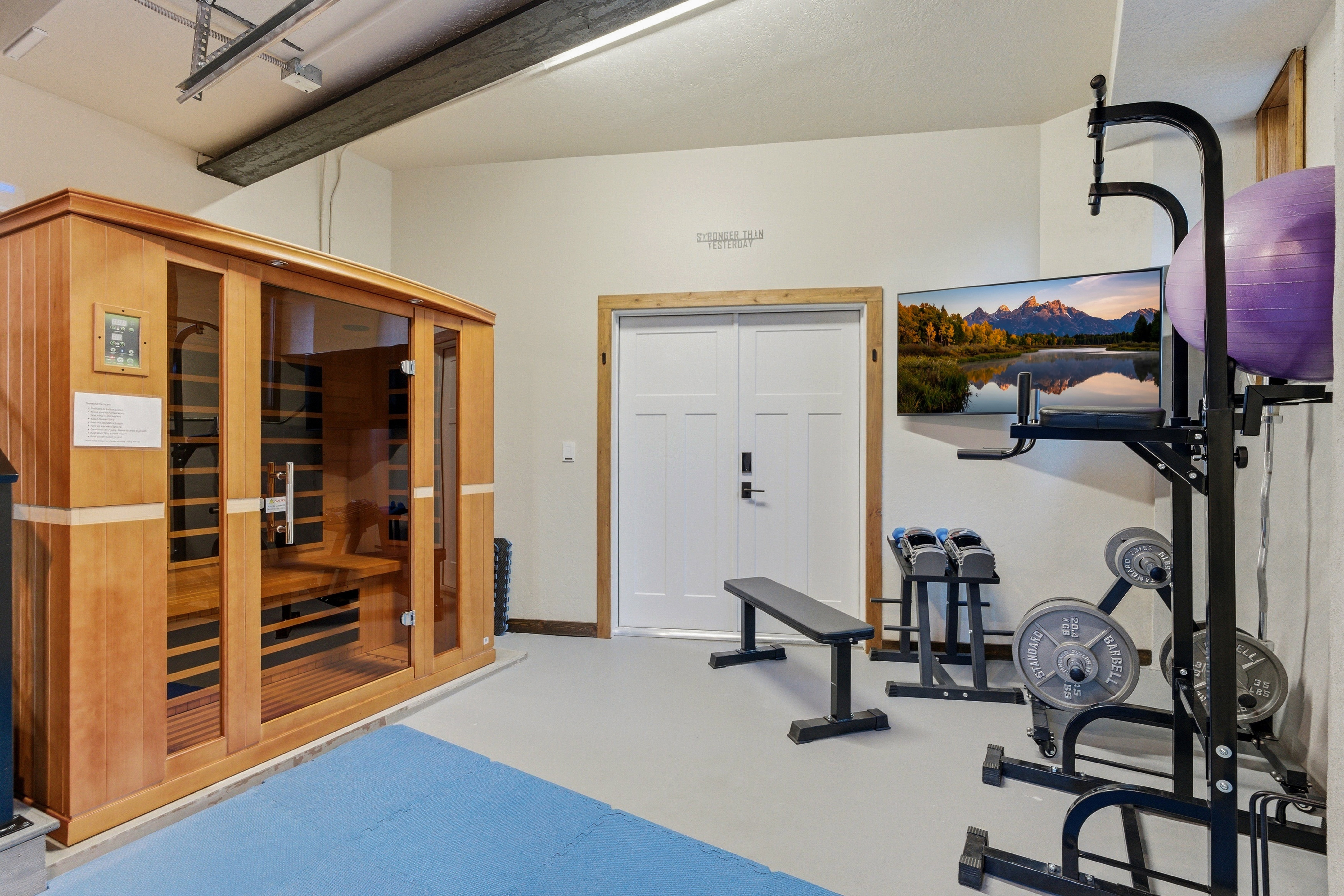 Exercise area with a sauna