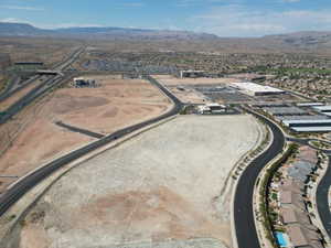 Aerial view of property's location with mountains