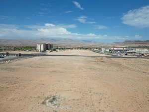 View of yard featuring a mountain view