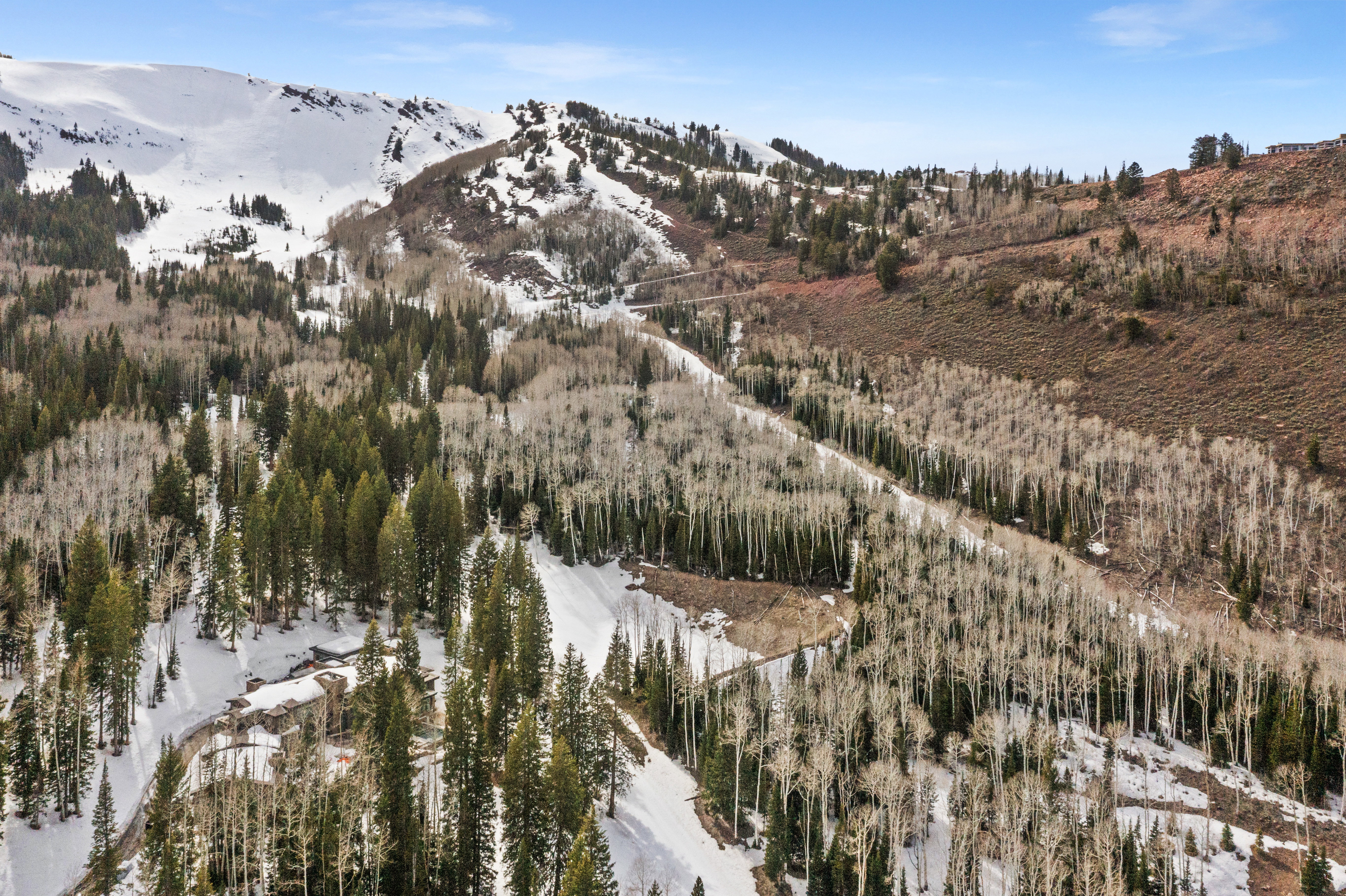 Bird's eye view of a mountain backdrop
