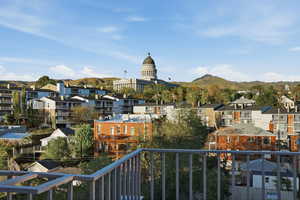 Balcony featuring a mountain view