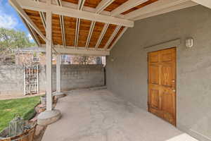 Carport can be used as Covered Patio