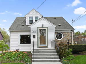Front View of Quaint Cottage/Bungalow