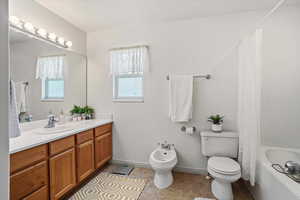 large full bathroom off master with bidet