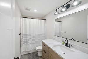 Full bath with vanity and shower / bathtub combination with curtain