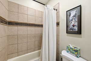 Jack & Jill bath withshower / tub combo