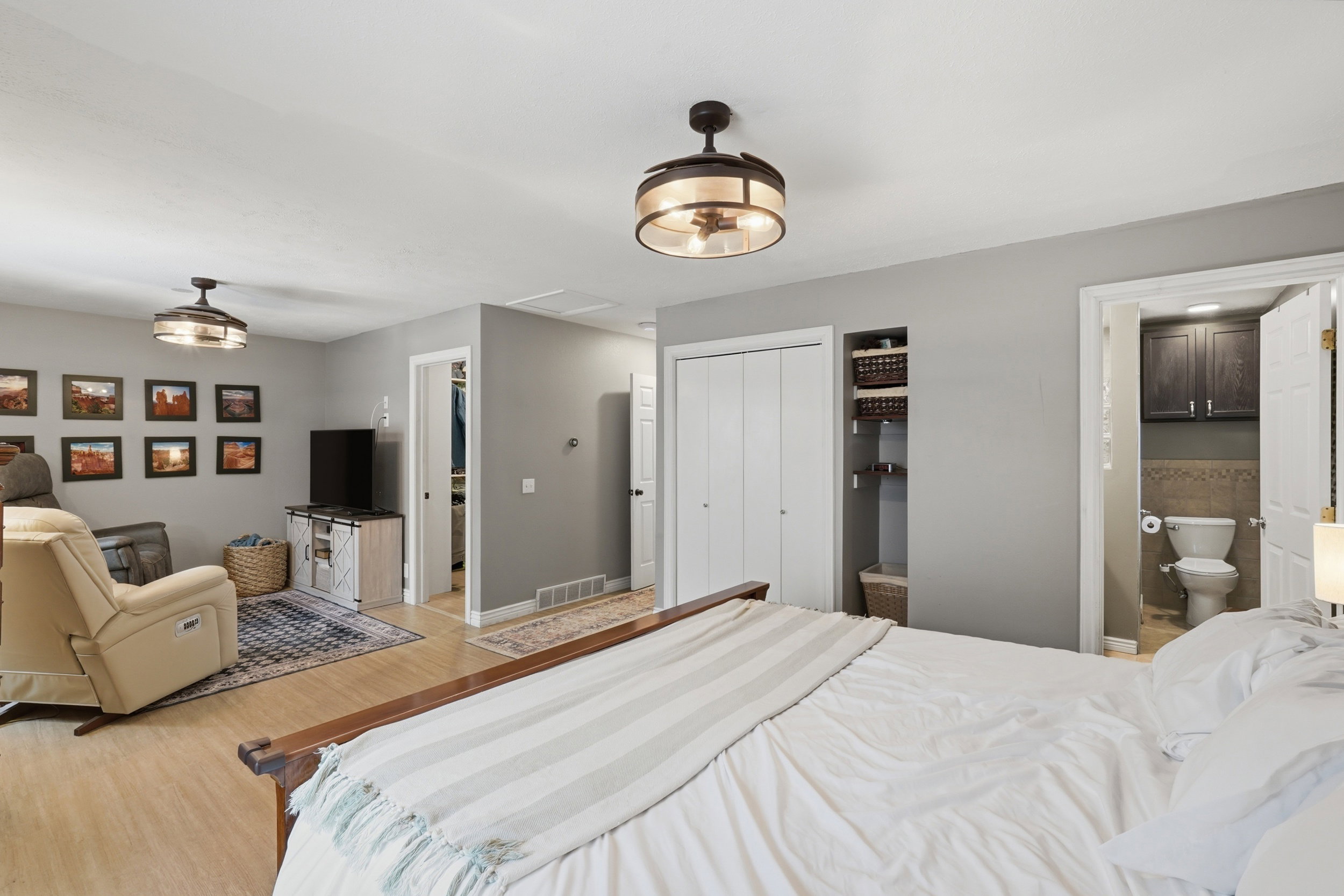 Primary suite