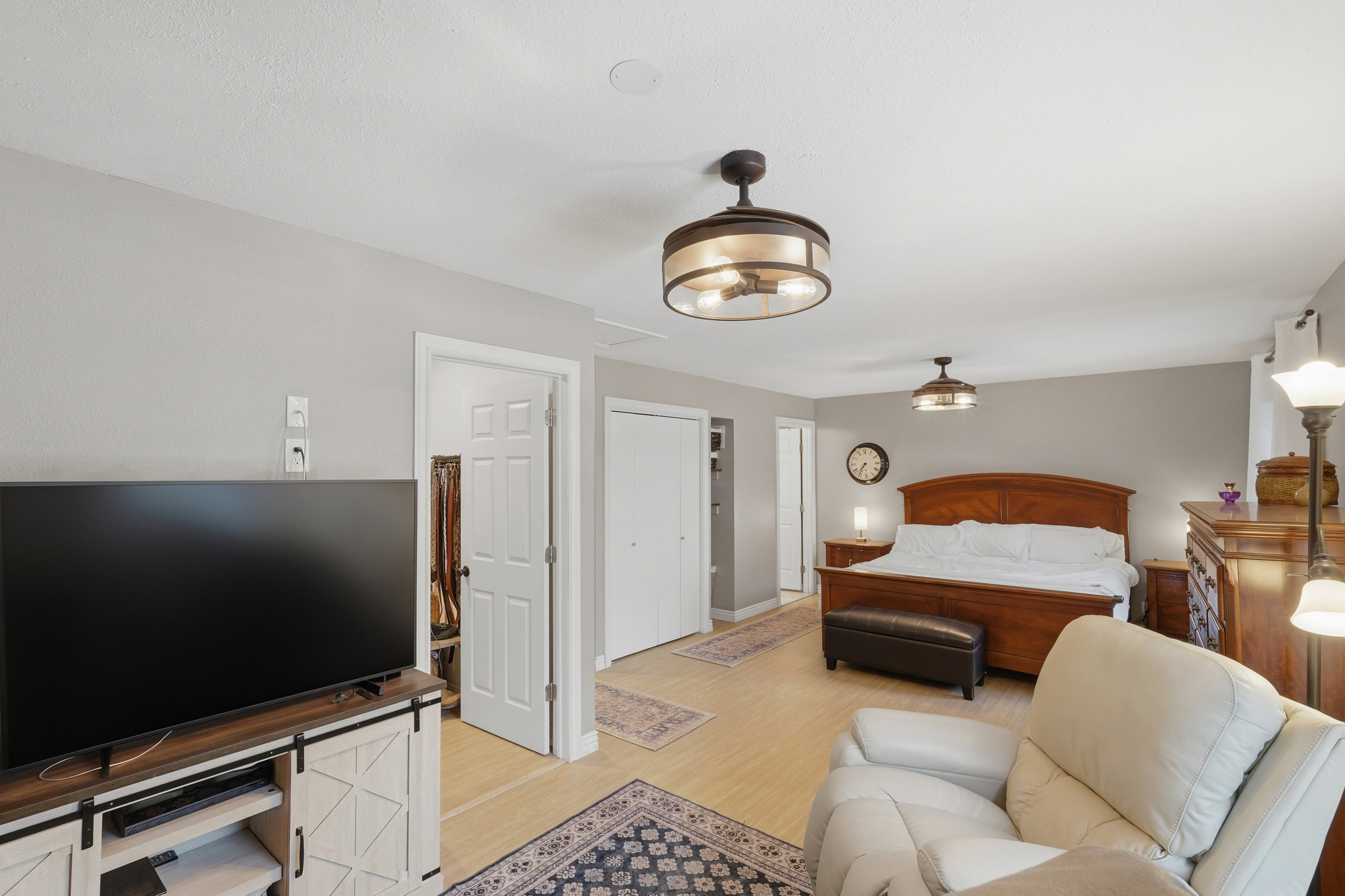 Primary suite
