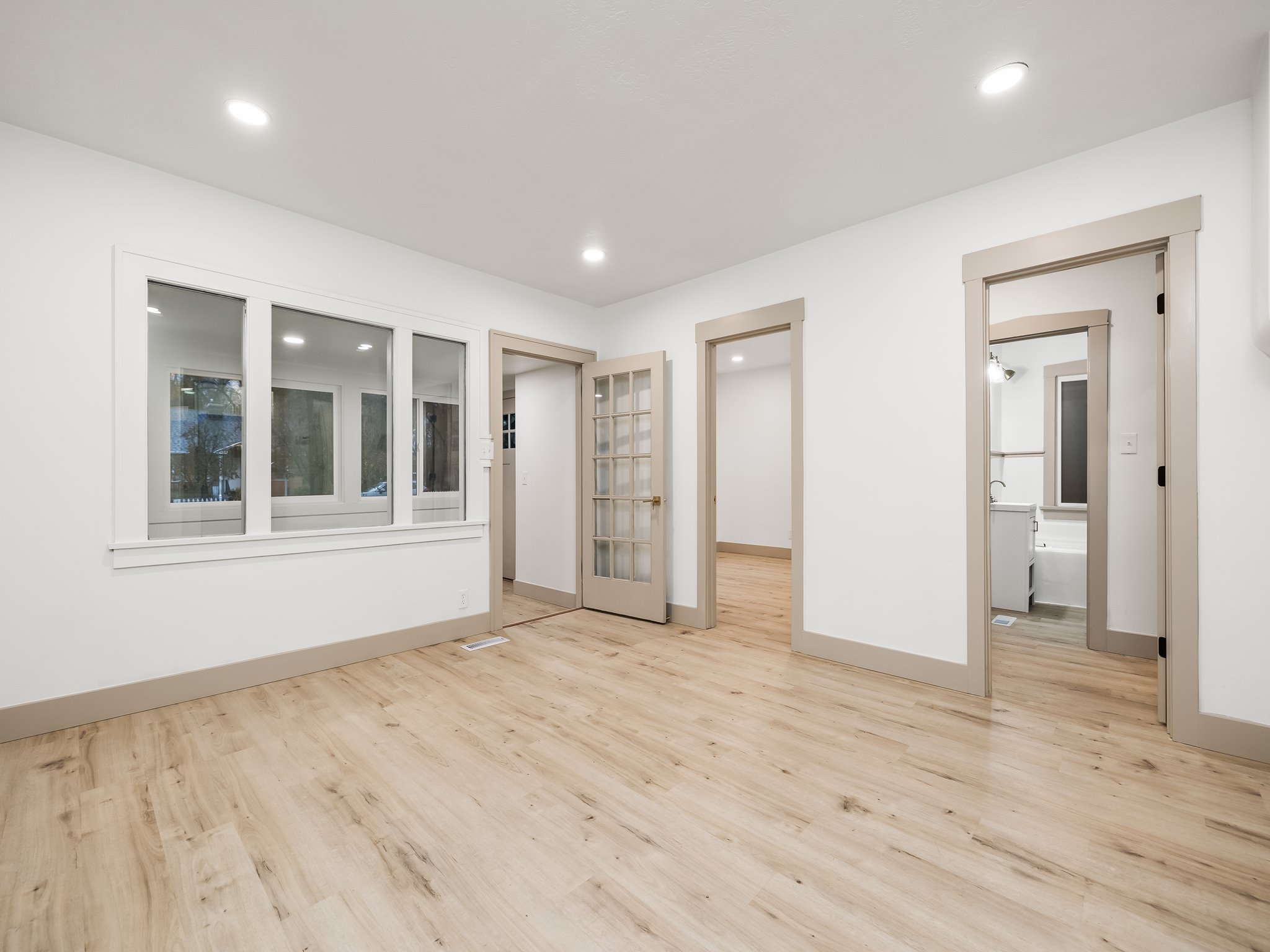 Unfurnished bedroom featuring light wood-style flooring and recessed lighting