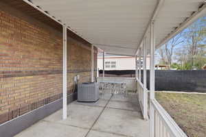View of patio / terrace with outdoor dining space