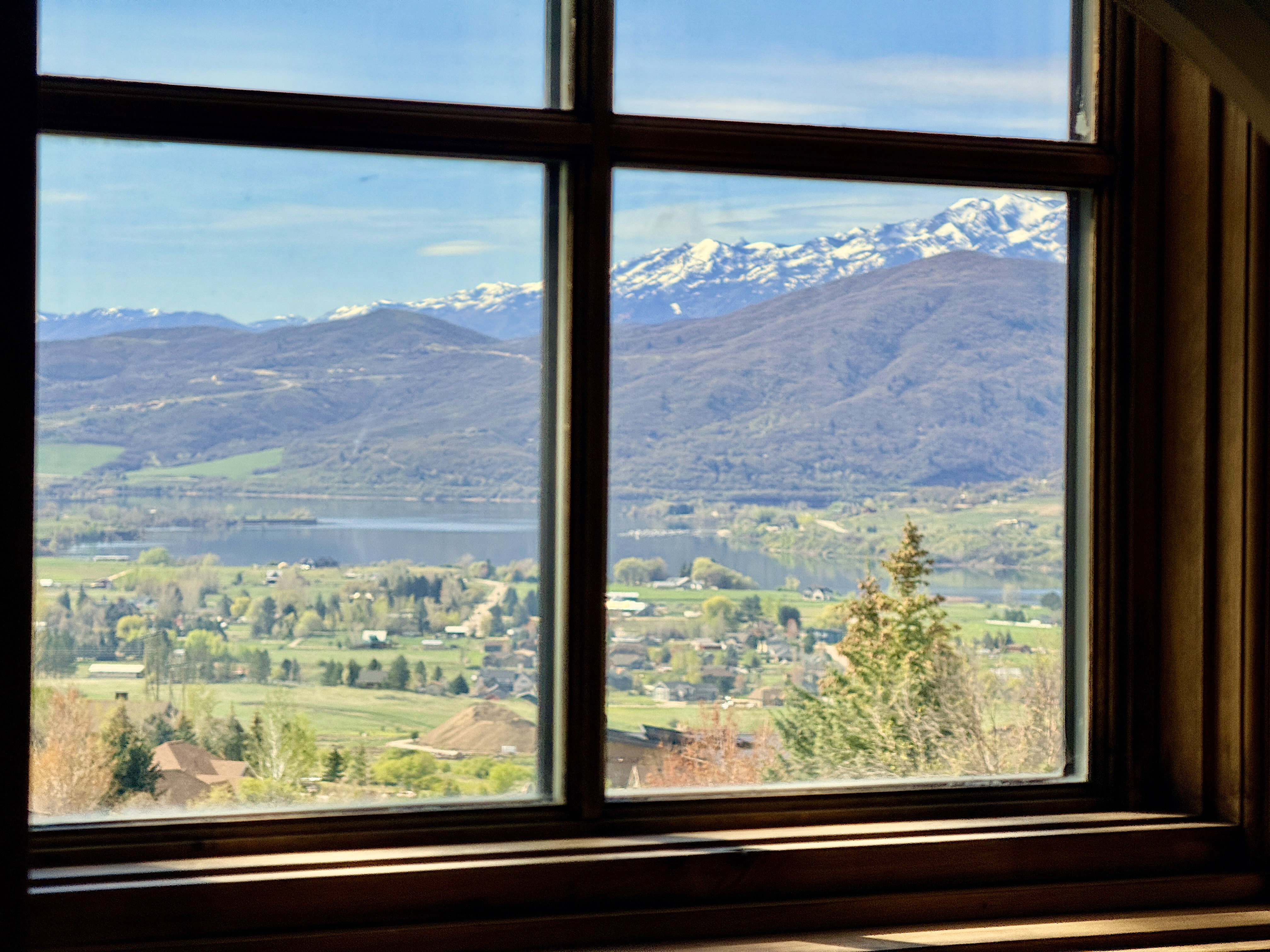 Detailed view of a mountain backdrop