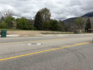 190 E NORTH ST Harrisville UT 84404