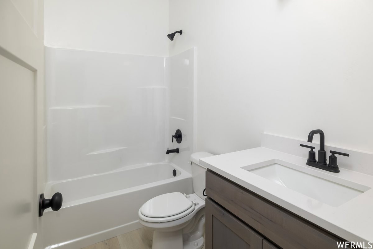 Photo is of previously built home. Some features in photo may be optional. Consult sales manager for more info.