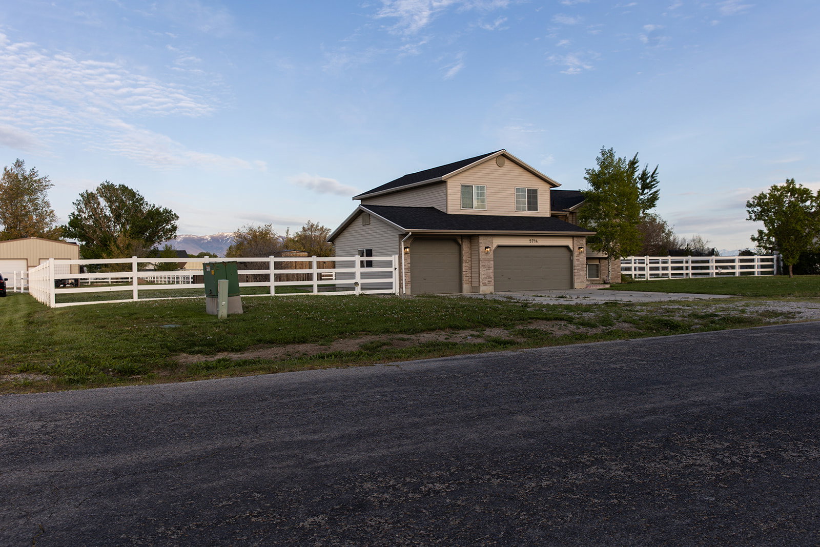 FRONT YARD VIEW OF HOME