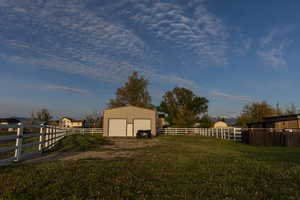 LARGE HAY AND TRAILER STORAGE GARAGE (BOAT/RV STORAGE)