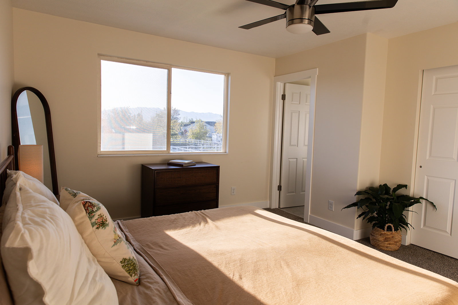 PRIMARY BED/BATH