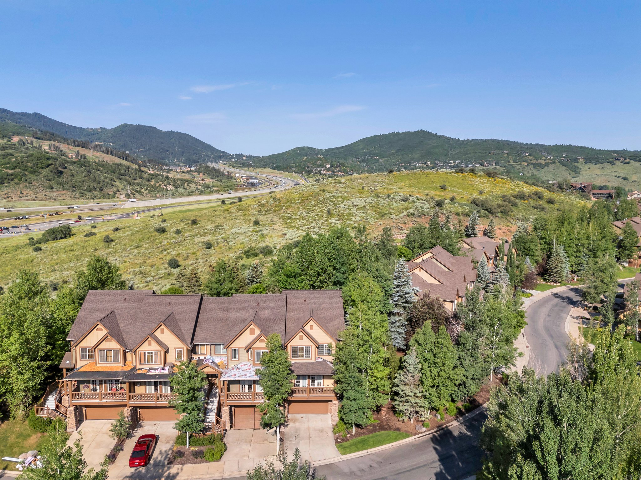 Bird's eye view of a mountain backdrop