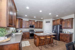 Kitchen with lots of cabinets & pantry