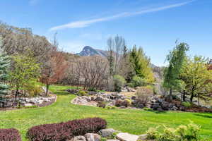 View of yard featuring a mountain view
