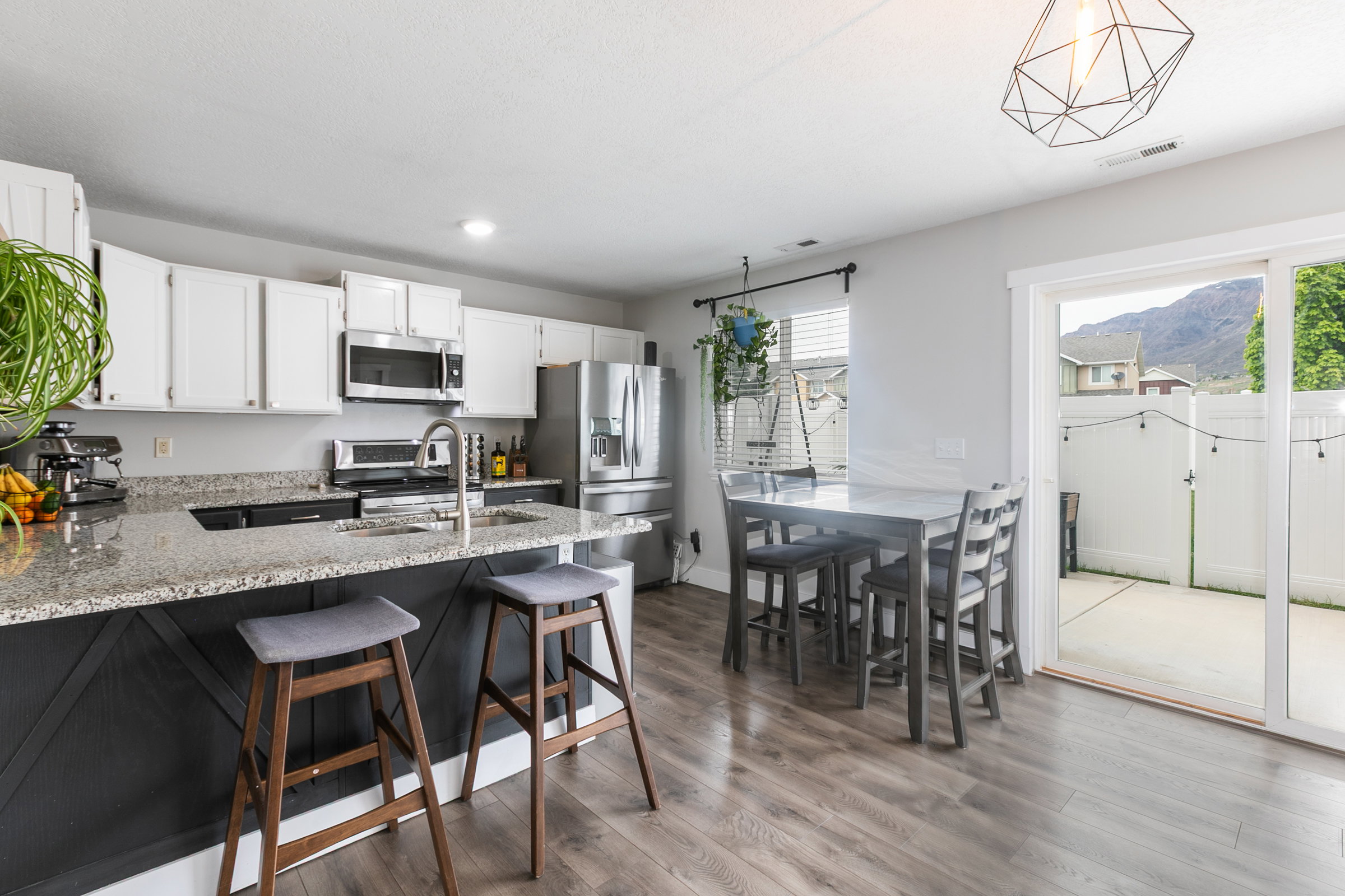 134 W 2525 N Harrisville UT 84414