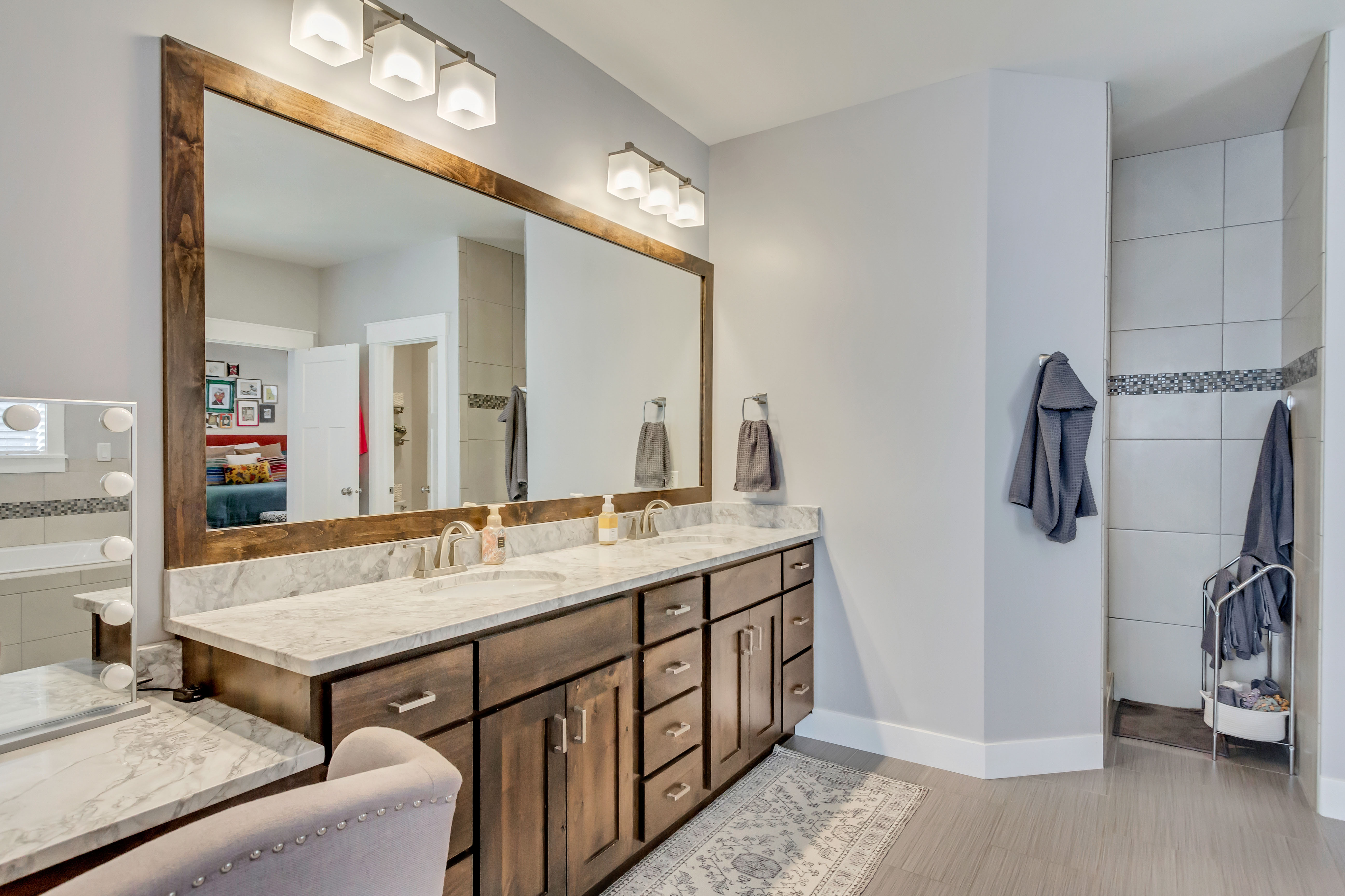 Bathroom with ensuite bath and double vanity