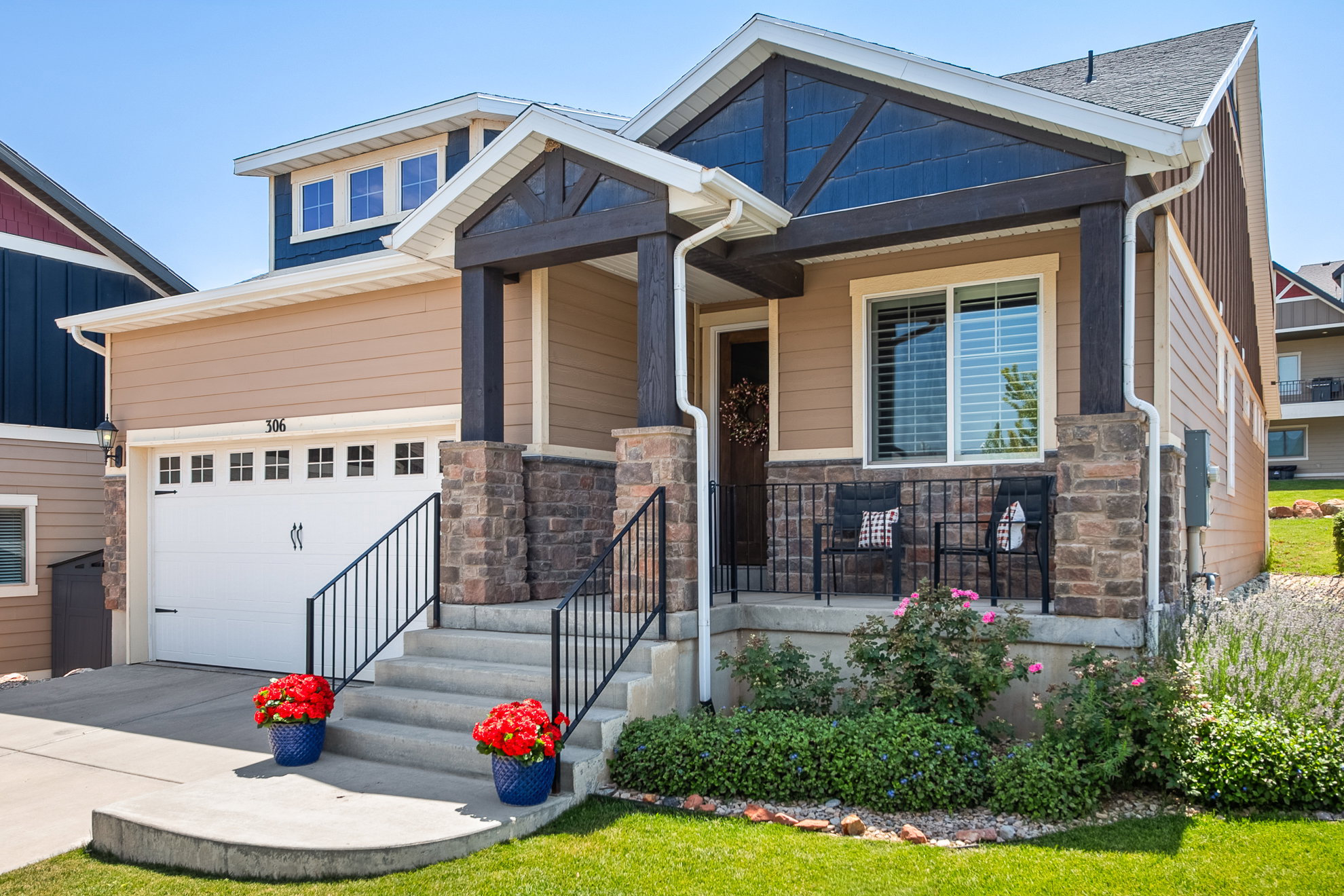 306 E BELLA VIDA DR North Salt Lake UT 84054