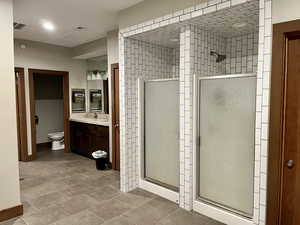 Both Mens and Women's Showers in Club House
