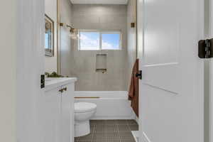 Guest Bath - Main Level