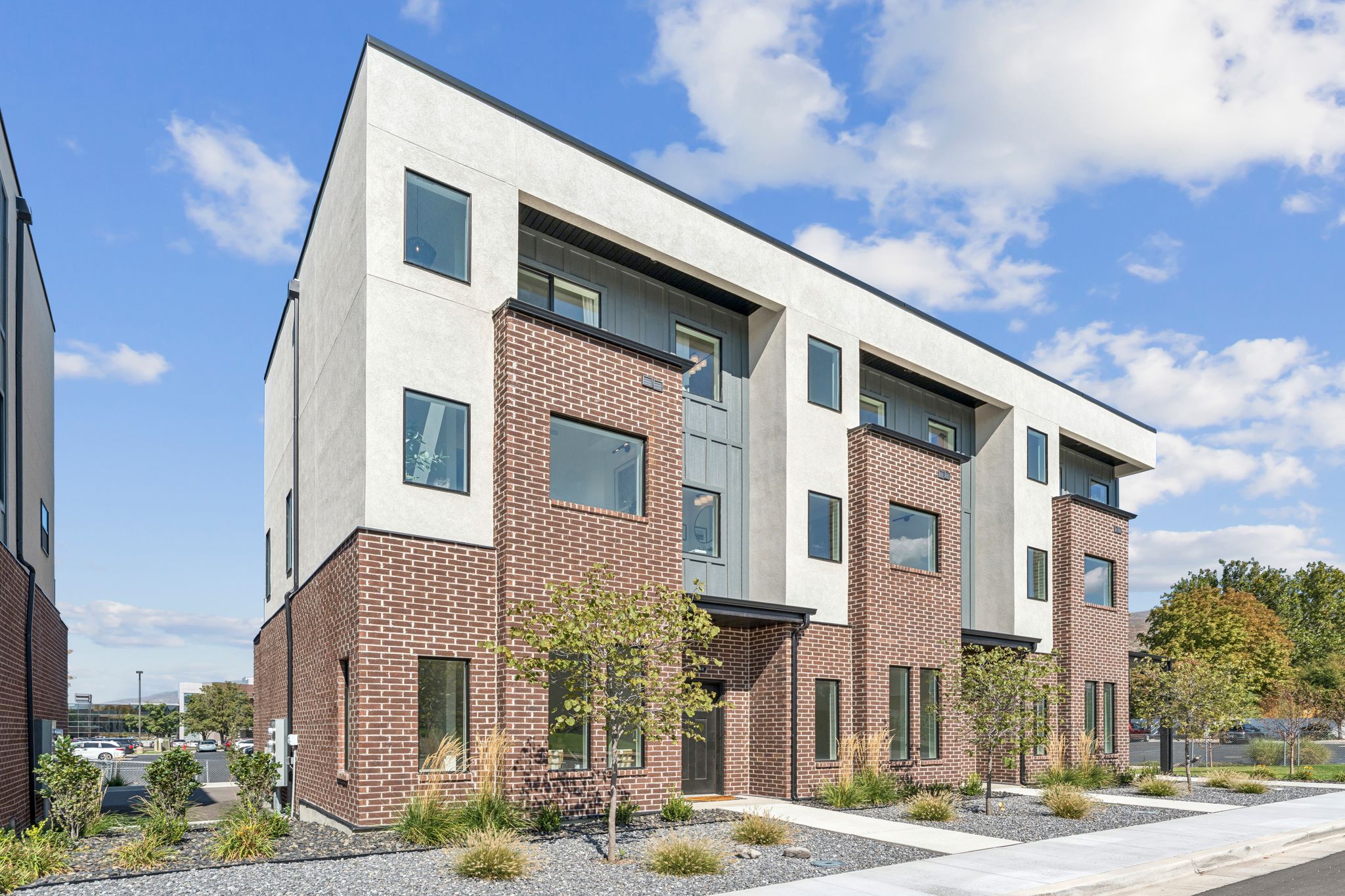 View of apartment building / complex