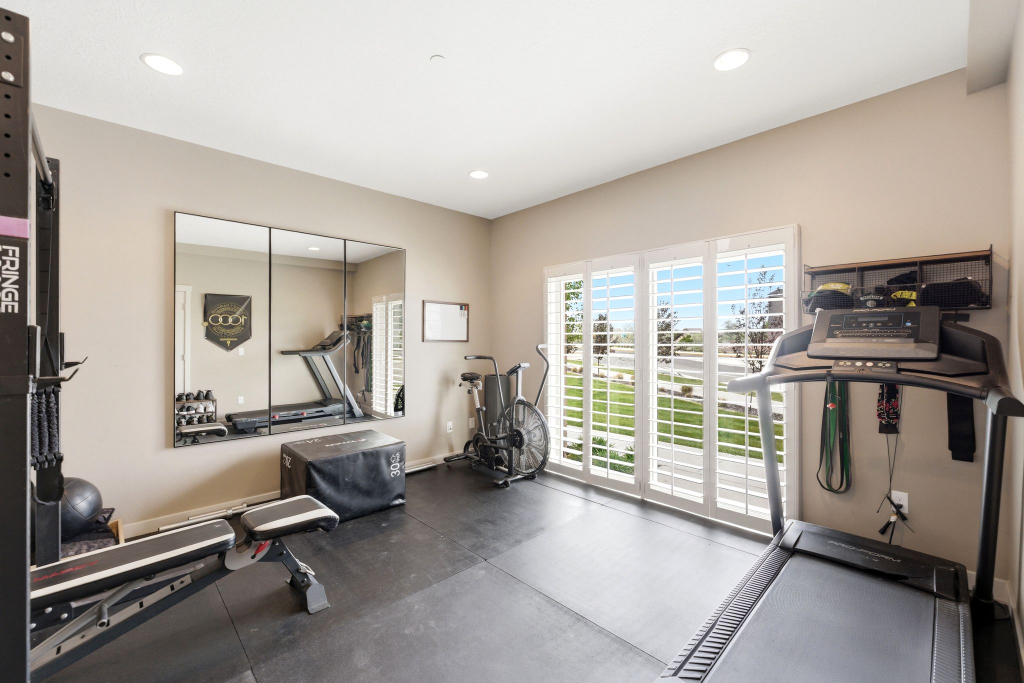 Flex room just off the main entrance. Can be used as an office, gym, or extra bedroom.