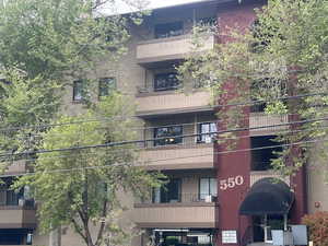 View of apartment building / complex