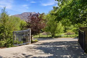 Mountain views from entry to the property