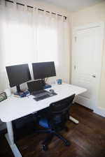 Bedroom/Office