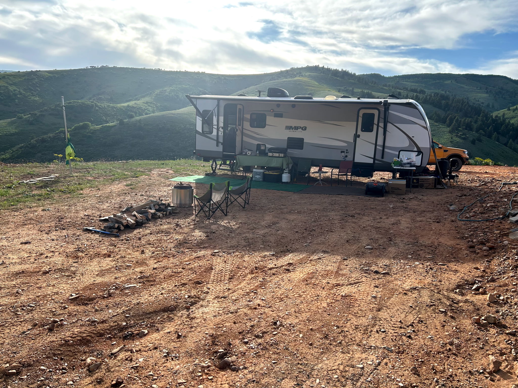 View of yard with a mountain view