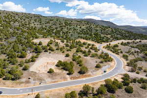Overview of rural landscape with a mountainous background