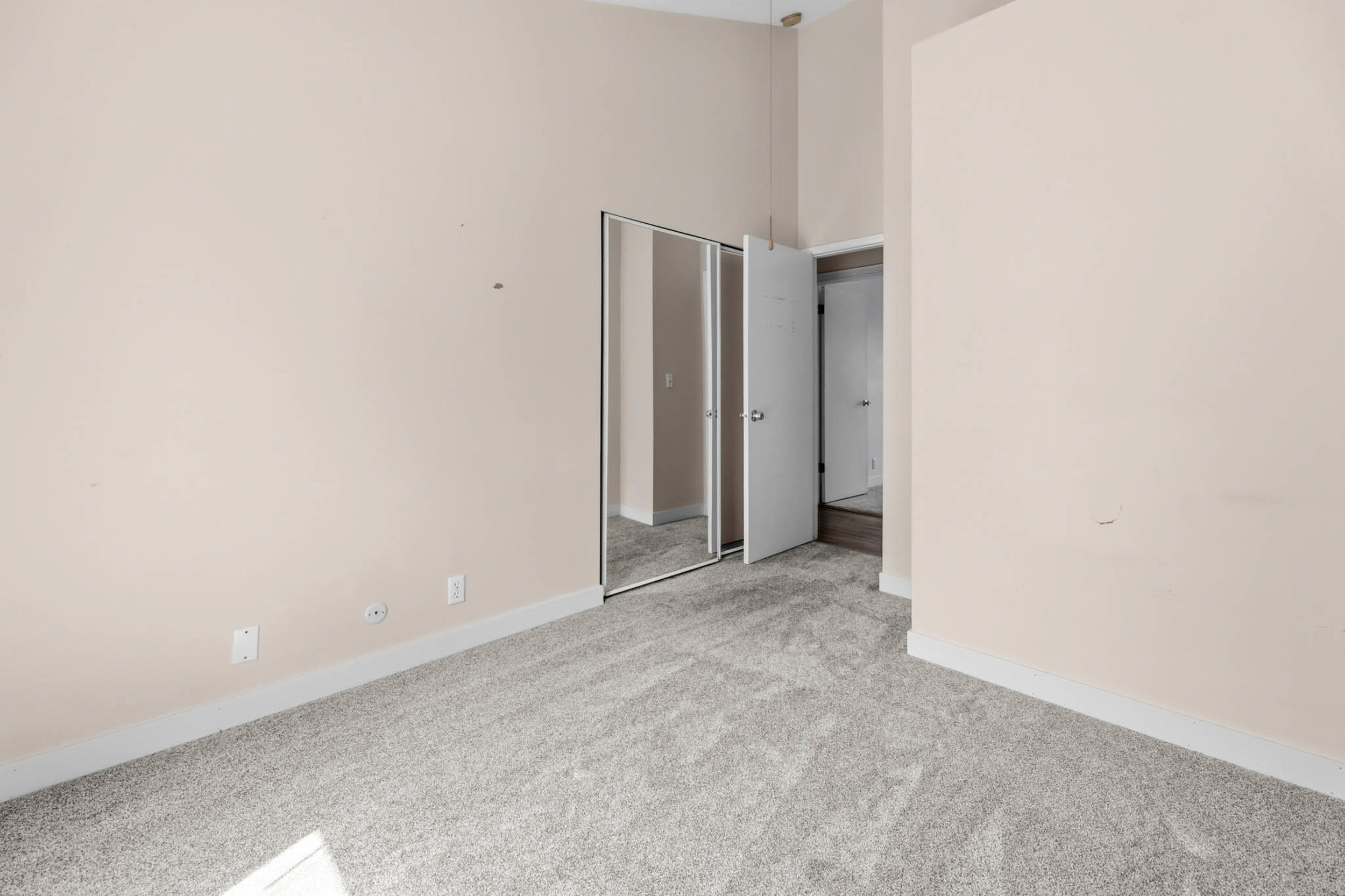 Upstairs Bedroom #2