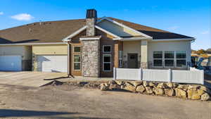Example of a finished home. Actual may vary.