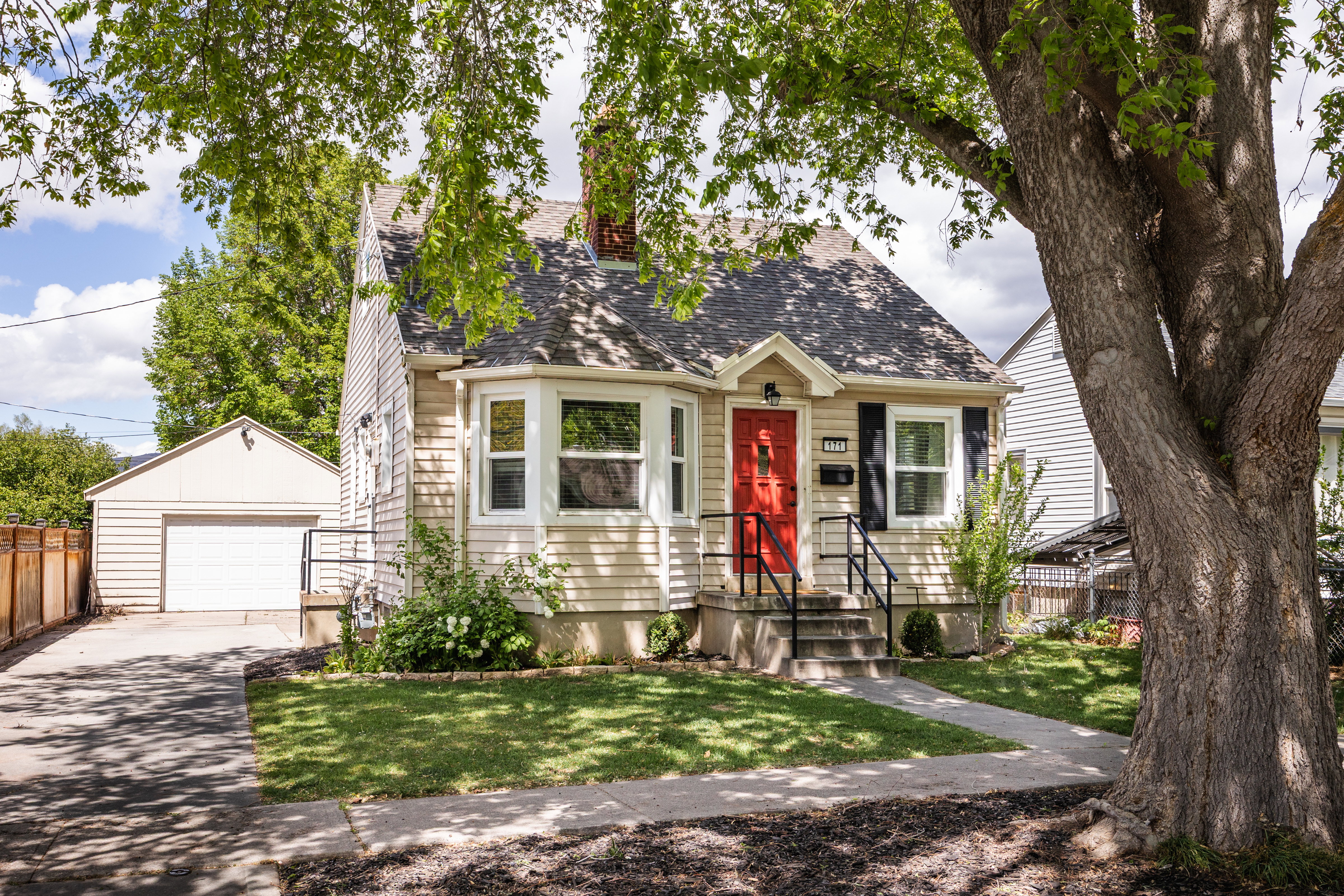 171 E CLEVELAND AVE Salt Lake City UT 84115