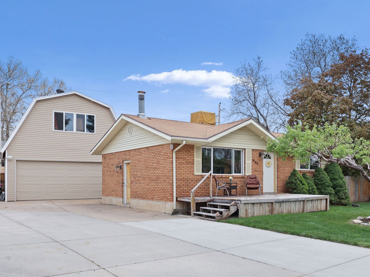 All Brick home with HUGE garage/storage space.