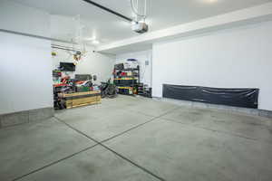 1400 Square foot garage