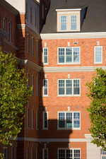 View of apartment building / complex