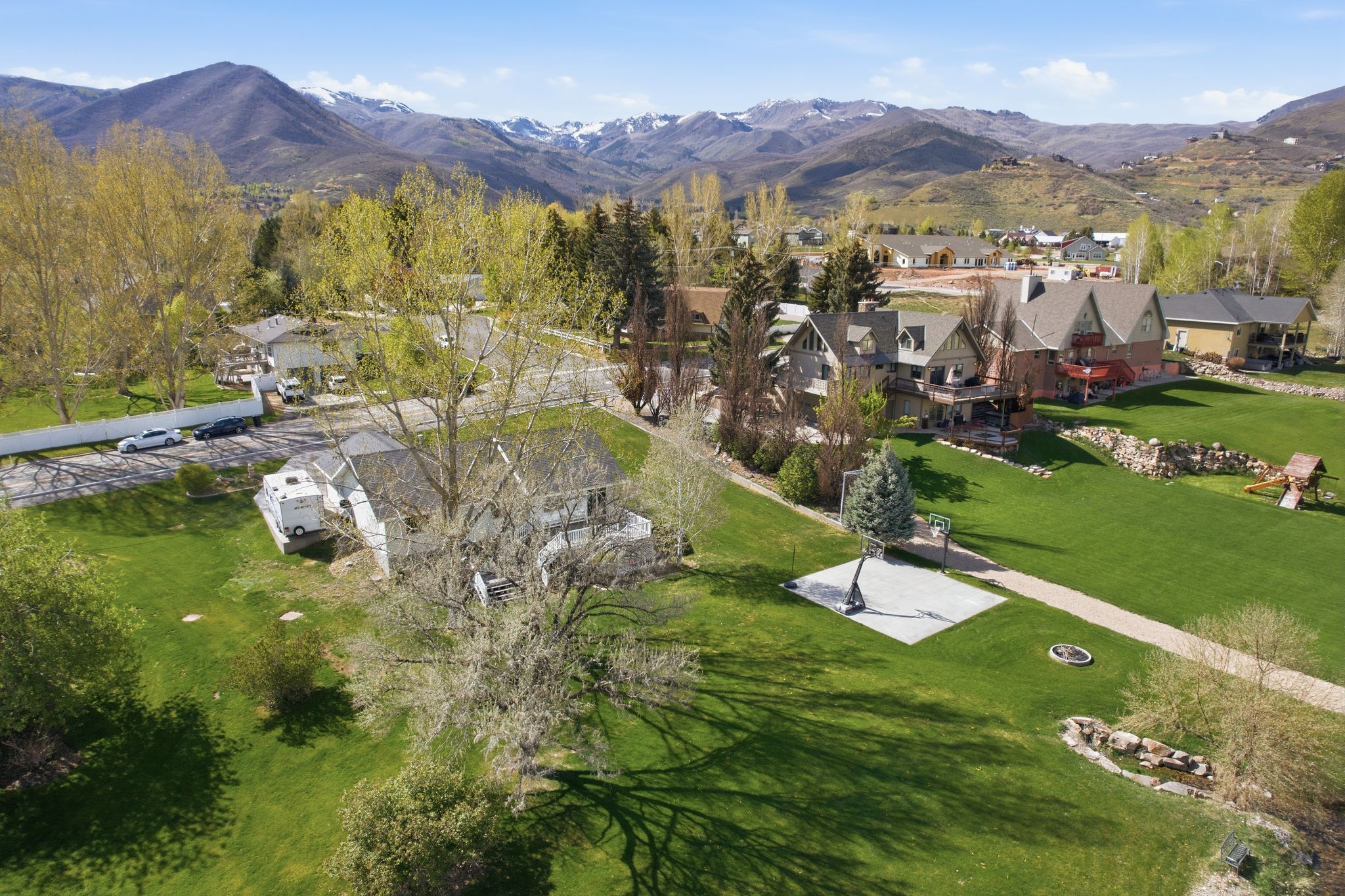 Aerial view of residential area with a mountainous background
