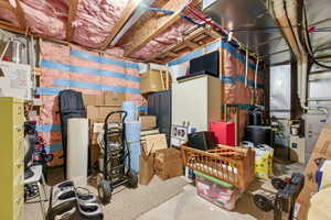 Storage room with heating unit