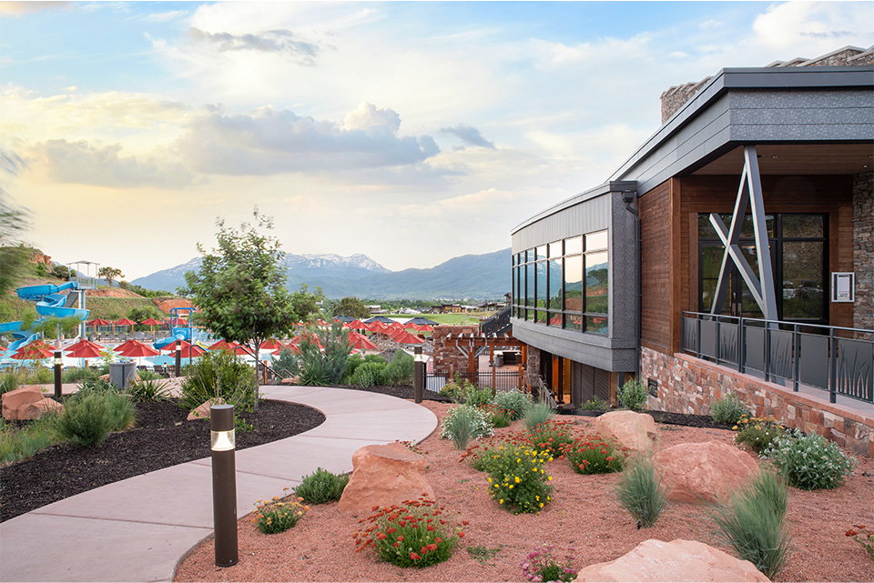 Images Courtesy of Red Ledges.