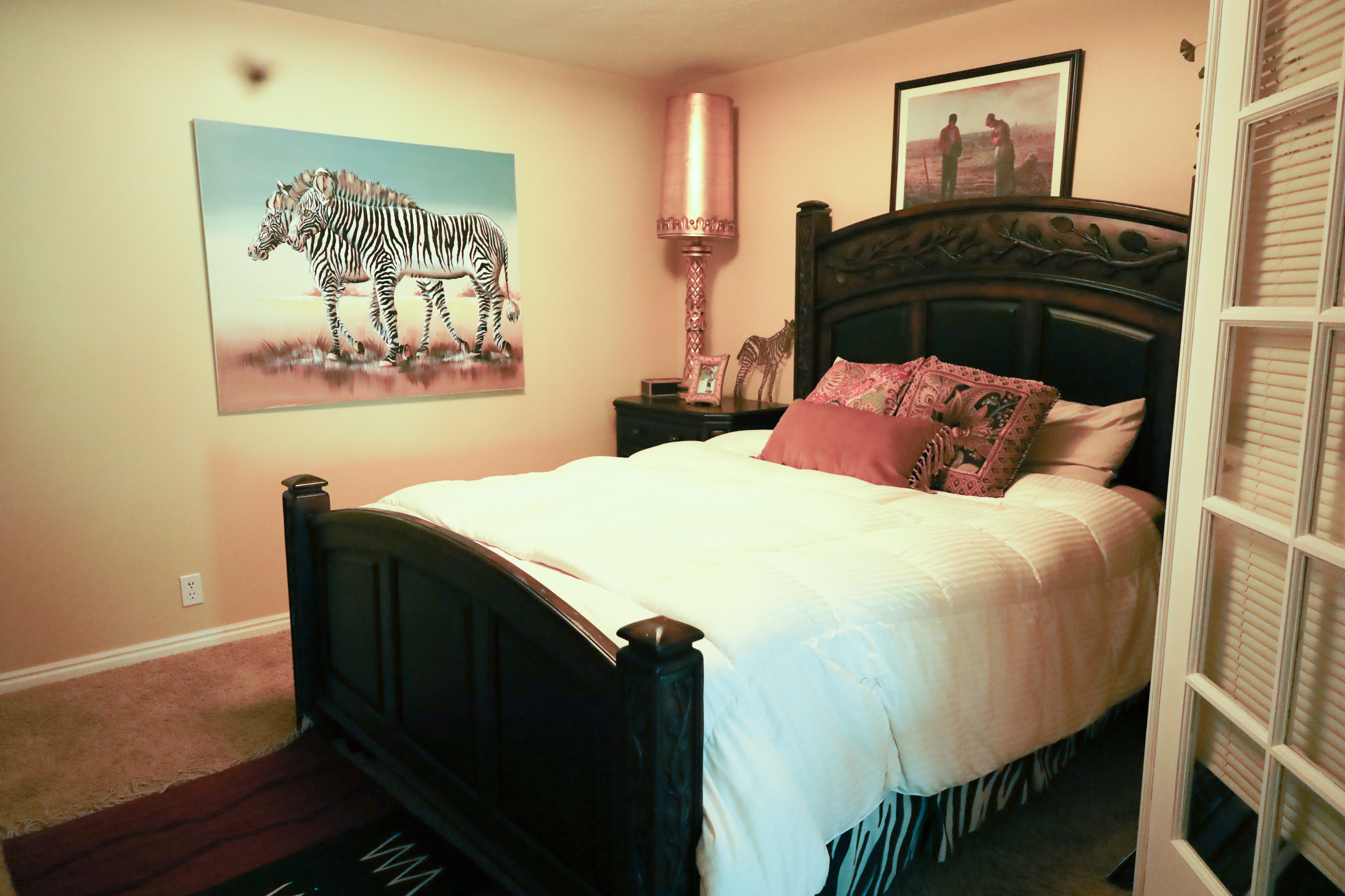 Bedroom with carpet and baseboards